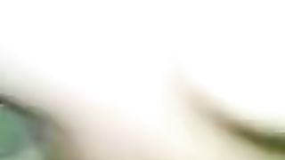 Парень ебёт азиатку в волосатую пизду от первого лица